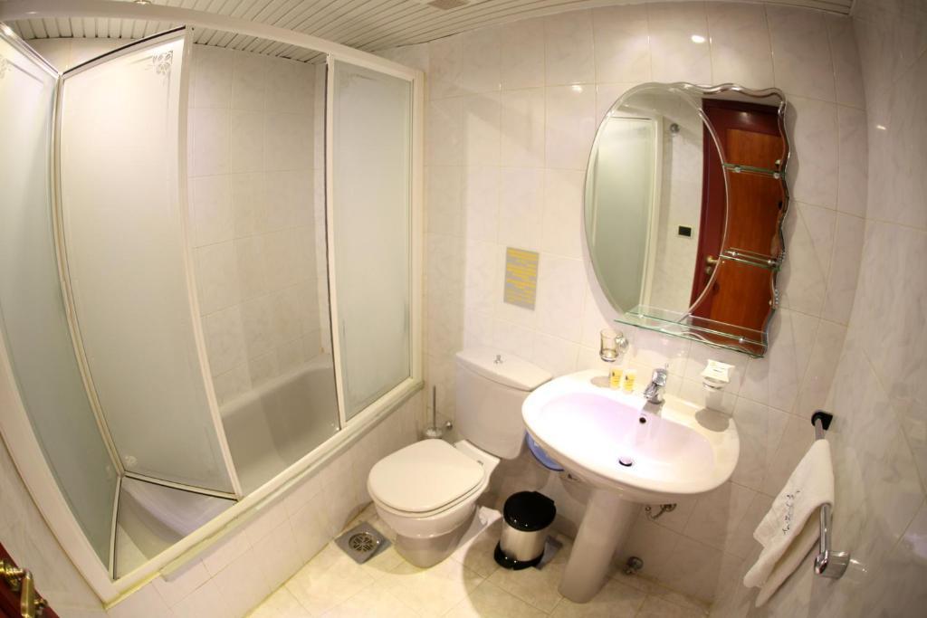 Sawary Beach Hotel Batroûn Quarto foto