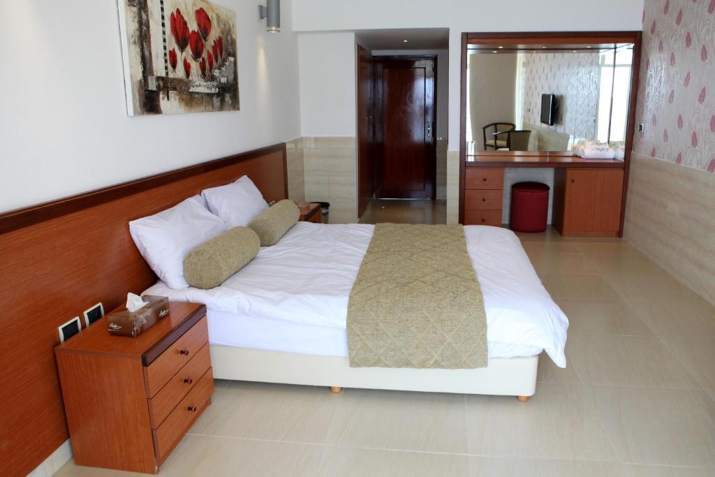 Sawary Beach Hotel Batroûn Quarto foto