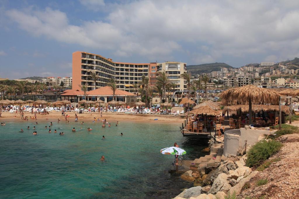 Sawary Beach Hotel Batroûn Exterior foto